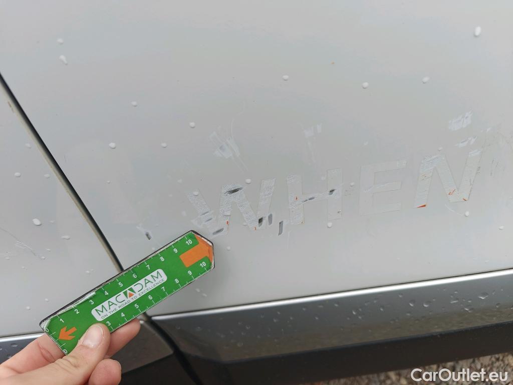  Peugeot  2008 PEUGEOT  / 2019 / 5P / todoterreno Allure BlueHDI 81kW (110CV) #19