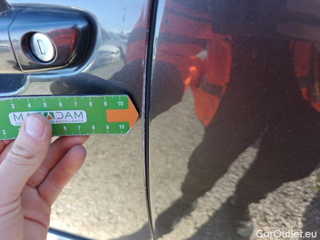  Peugeot  3008 PEUGEOT  Hybrid / 2020 / 5P / todoterreno 225 e-EAT8 Allure #6