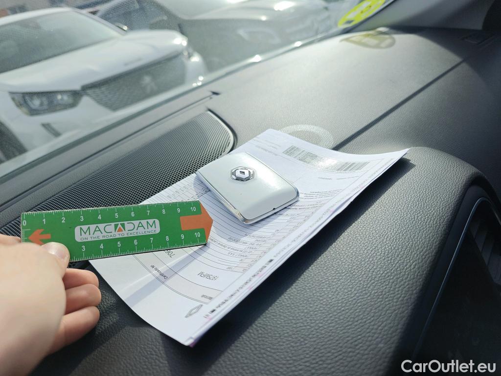  Renault  Megane RENAULT Mégane / 2020 / 5P / berlina con portón Equilibre Blue dCi 85 kW (115CV)-SS #2