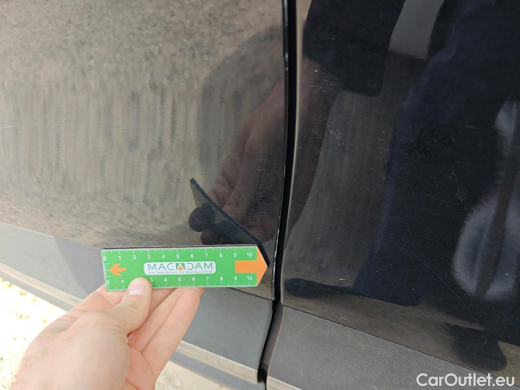  Renault  Kadjar RENAULT  / 2019 / 5P / crossover Zen GPF TCe 103kW (140CV) EDC (AC) #10