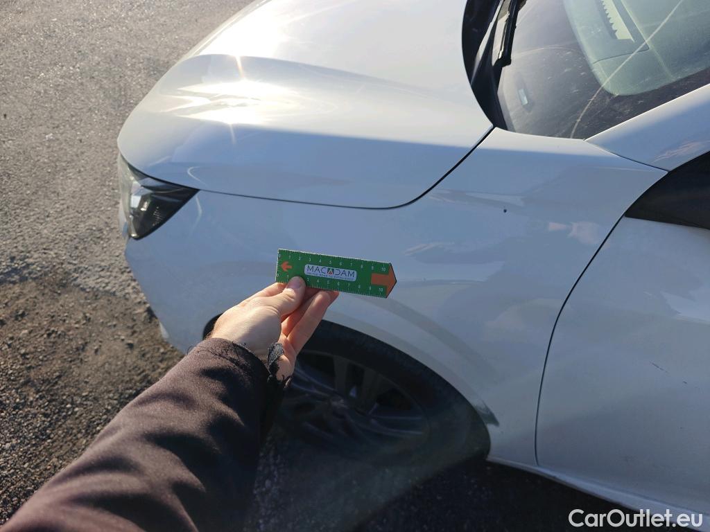  Peugeot  208 PEUGEOT  / 2019 / 5P / berlina con portón BlueHDi 73kW (100CV) Active Pack (AC) #11