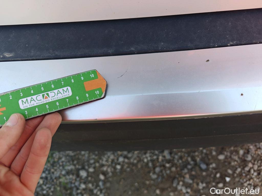  Peugeot  2008 PEUGEOT  / 2019 / 5P / todoterreno Allure Pack BlueHDI 81kW (110CV) (AC) #35