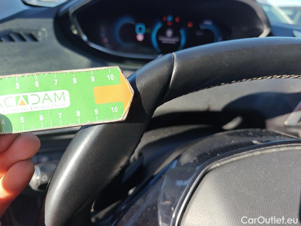  Peugeot  3008 PEUGEOT  Hybrid / 2020 / 5P / todoterreno 225 e-EAT8 Allure #38