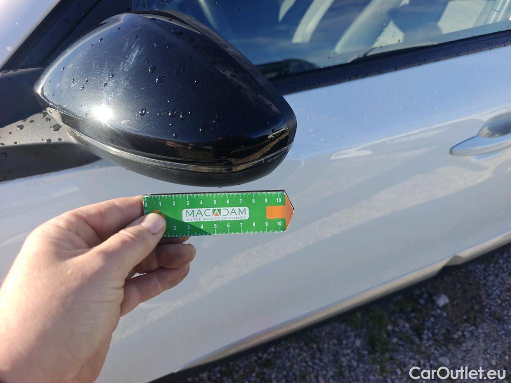  Peugeot  2008 PEUGEOT  / 2019 / 5P / todoterreno Allure Puretech 130 S&S EAT8 #14