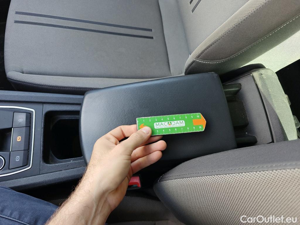  Land Rover  Discovery SEAT Nuevo León / 2020 / 5P / berlina con portón 2.0 TDI 85kW S&S Style Go(SP) #72