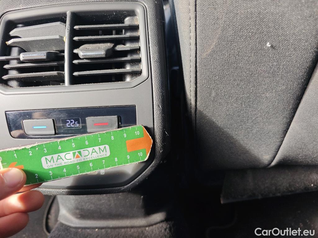  Land Rover  Discovery SEAT Nuevo León / 2020 / 5P / berlina con portón 2.0 TDI 85kW S&S Style Go(SP) #35