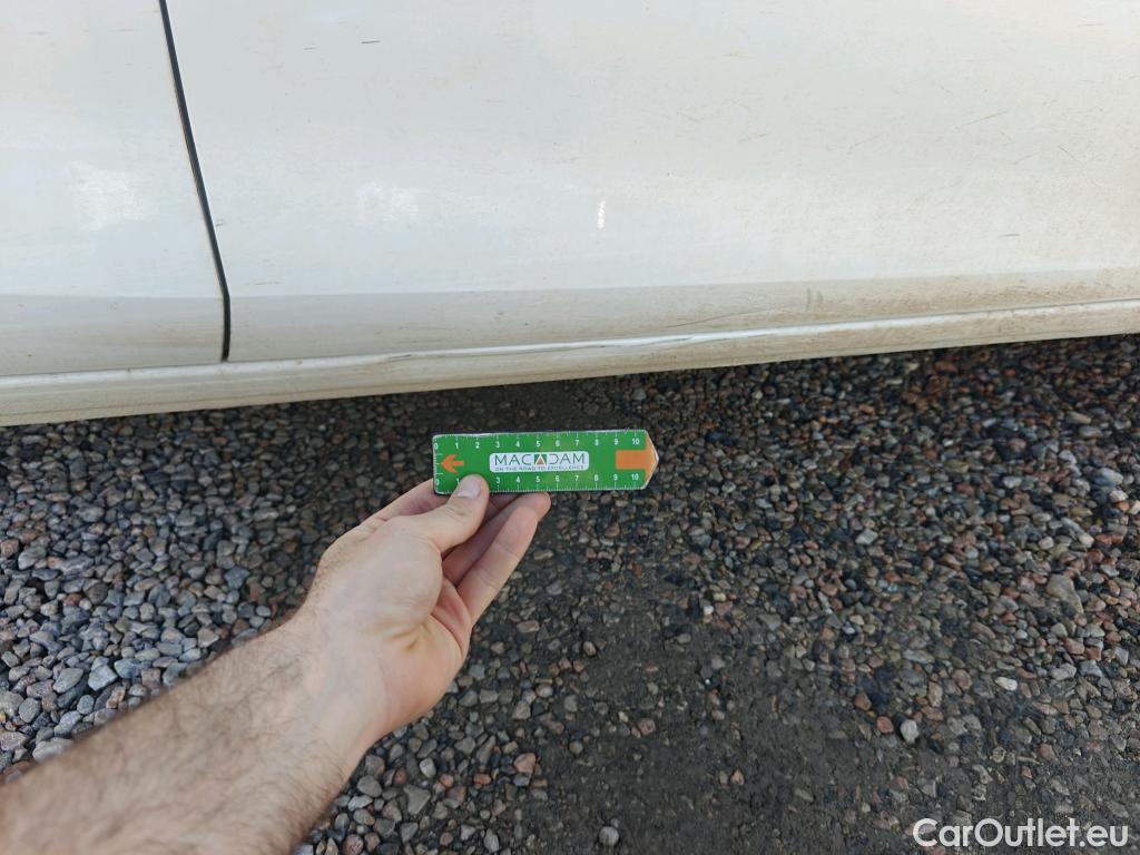  Land Rover  Discovery SEAT Nuevo León / 2020 / 5P / berlina con portón 2.0 TDI 85kW S&S Style Go(SP) #13