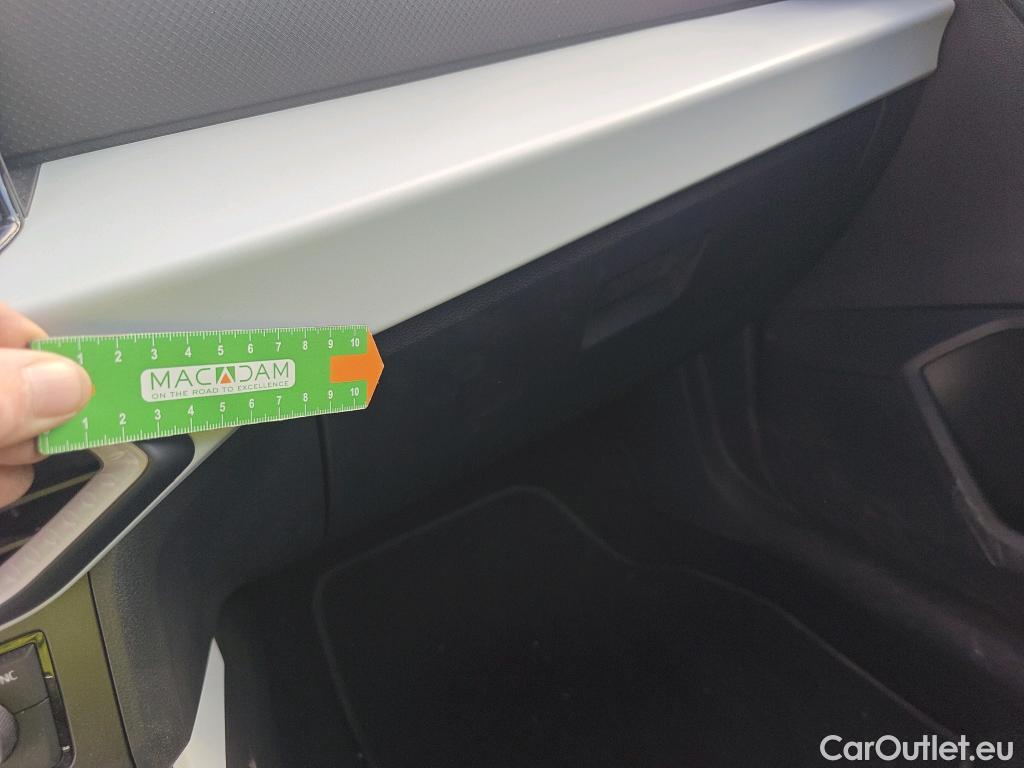  Seat  Arona SEAT  / 2021 / 5P / todoterreno 1.0 TSI 81kW (110CV) Style XL(SP) #4