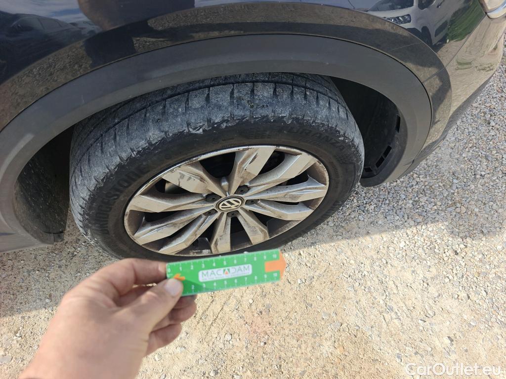  Volkswagen  T-ROC VOLKSWAGEN  / 2017 / 5P / todoterreno Advance 1.6 TDI 85kW (115CV) #11