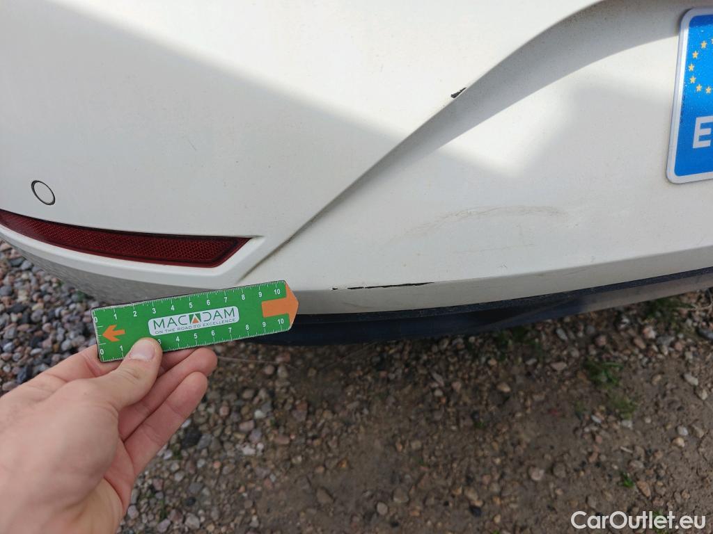  Land Rover  Discovery SEAT Nuevo León / 2020 / 5P / berlina con portón 2.0 TDI 85kW S&S Style Go(SP) #78