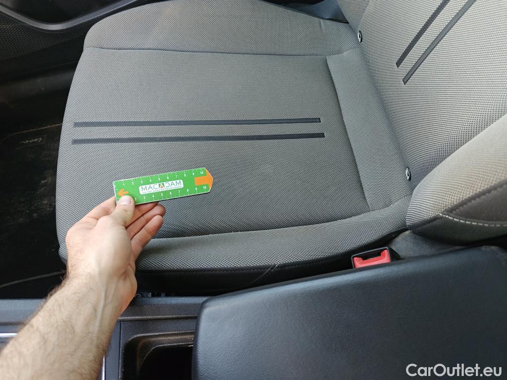  Land Rover  Discovery SEAT Nuevo León / 2020 / 5P / berlina con portón 2.0 TDI 85kW S&S Style Go(SP) #54