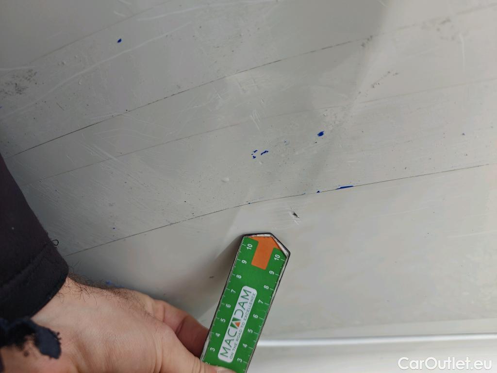  Toyota  Yaris TOYOTA  / 2020 / 5P / berlina con portón 1.5 120H Active Tech #30