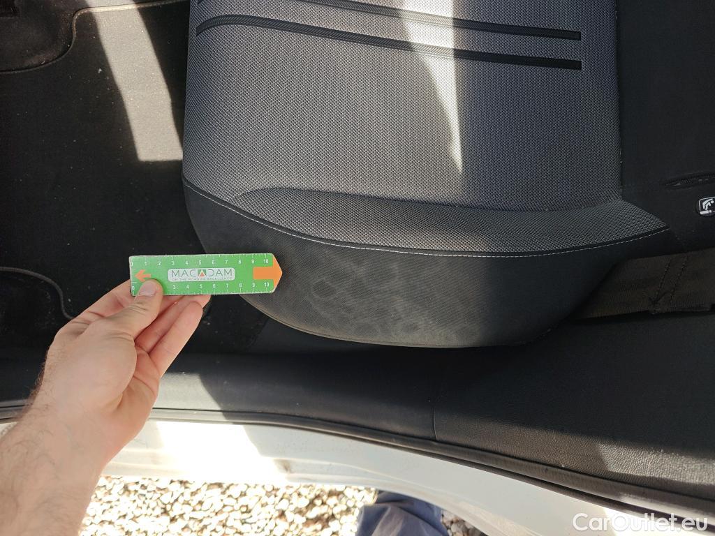  Land Rover  Discovery SEAT Nuevo León / 2020 / 5P / berlina con portón 2.0 TDI 85kW S&S Style Go(SP) #51