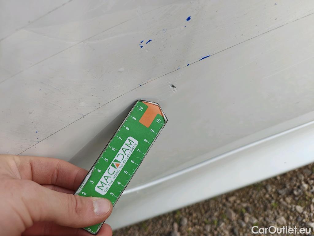  Toyota  Yaris TOYOTA  / 2020 / 5P / berlina con portón 1.5 120H Active Tech #27