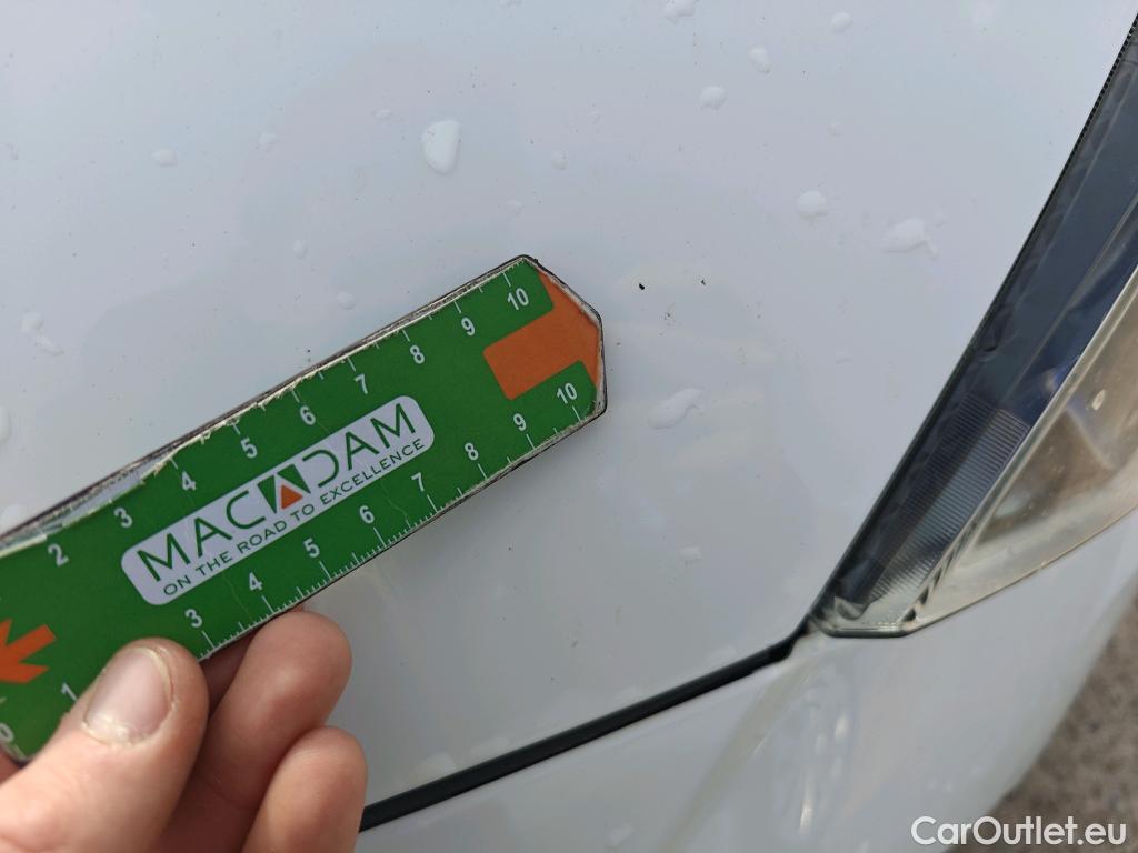  Toyota  Yaris TOYOTA  / 2020 / 5P / berlina con portón 1.5 120H Active Tech #65