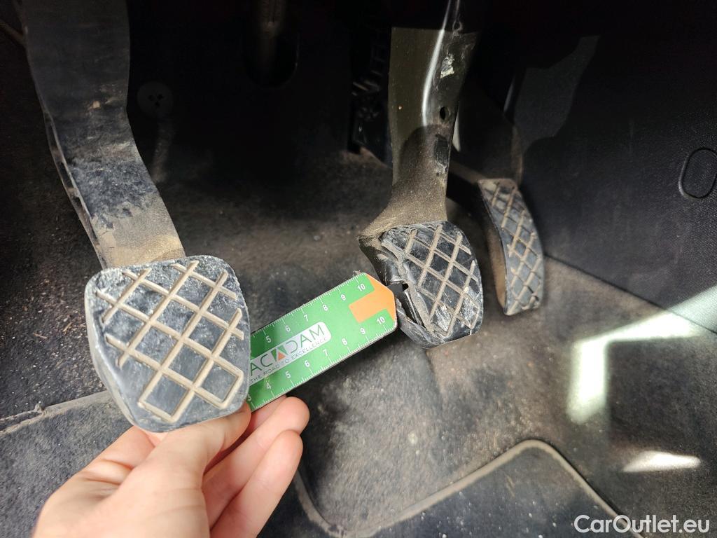  Land Rover  Discovery SEAT Nuevo León / 2020 / 5P / berlina con portón 2.0 TDI 85kW S&S Style Go(SP) #28