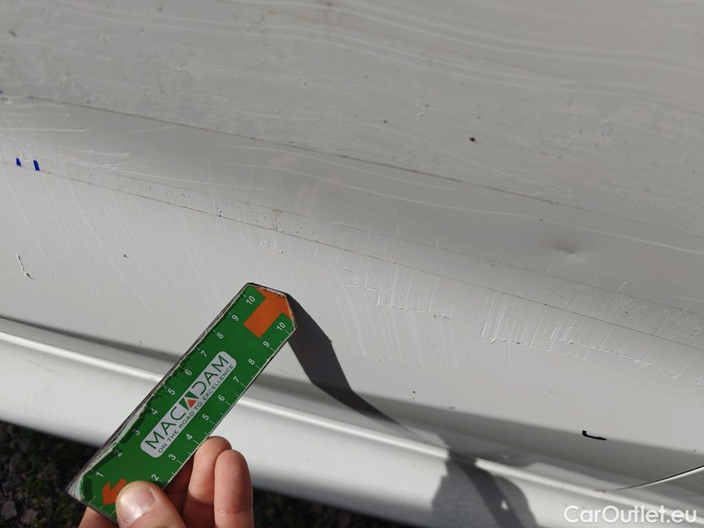  Toyota  Yaris TOYOTA  / 2020 / 5P / berlina con portón 1.5 120H Active Tech #9