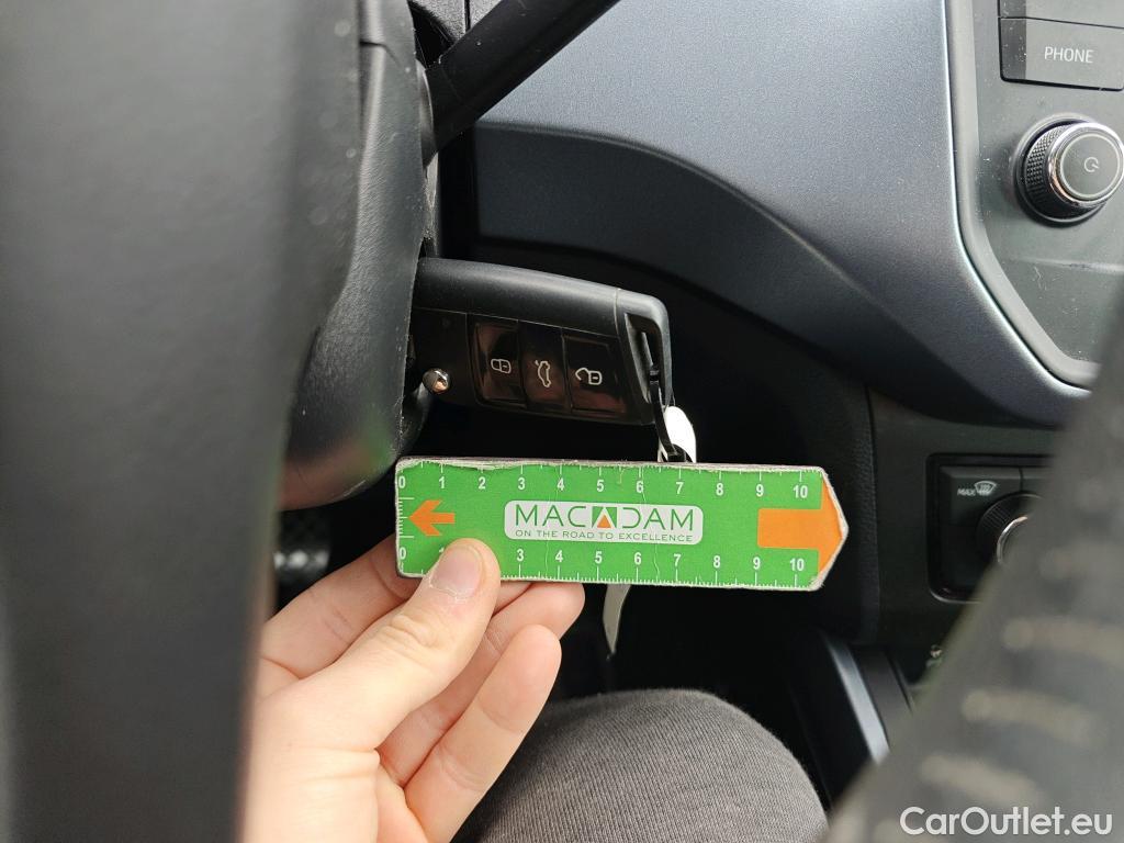  Seat  Arona SEAT  / 2017 / 5P / todoterreno 1.0 TSI 70kW (95CV) Style Edition Eco (CX) #2