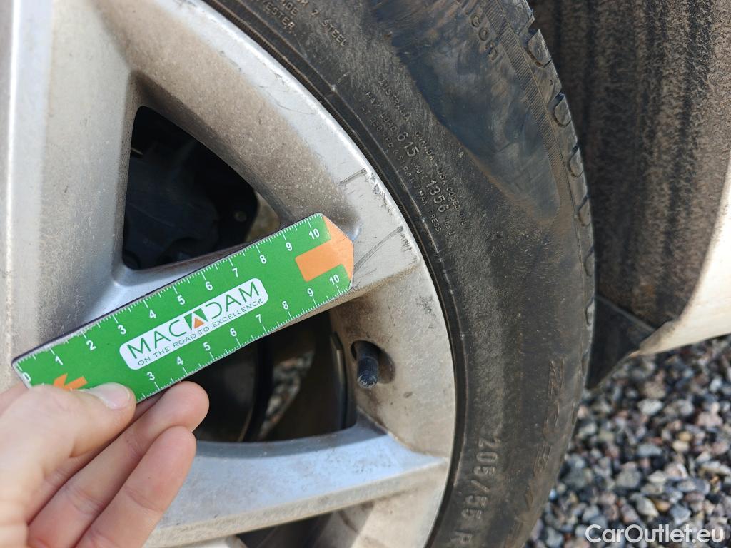  Land Rover  Discovery SEAT Nuevo León / 2020 / 5P / berlina con portón 2.0 TDI 85kW S&S Style Go(SP) #61