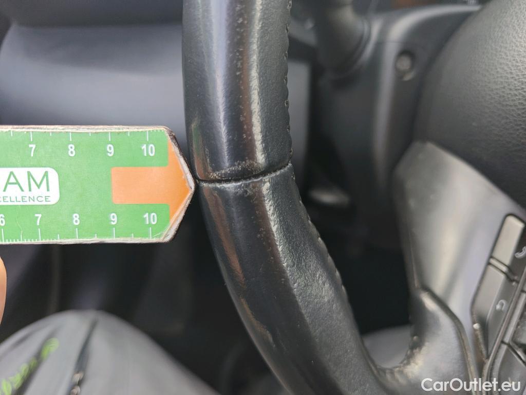  Toyota  Yaris TOYOTA  / 2020 / 5P / berlina con portón 1.5 120H Active Tech #42