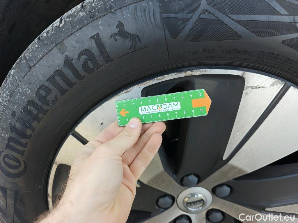  Volvo  XC 40 VOLVO XC40 / 2017 / 5P / todoterreno 1.5 T3 Business Plus Auto #4