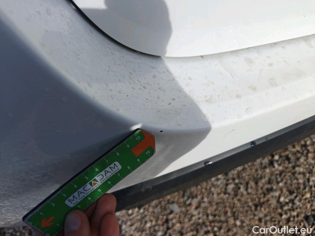  Toyota  Yaris TOYOTA  / 2020 / 5P / berlina con portón 1.5 120H Active Tech #45