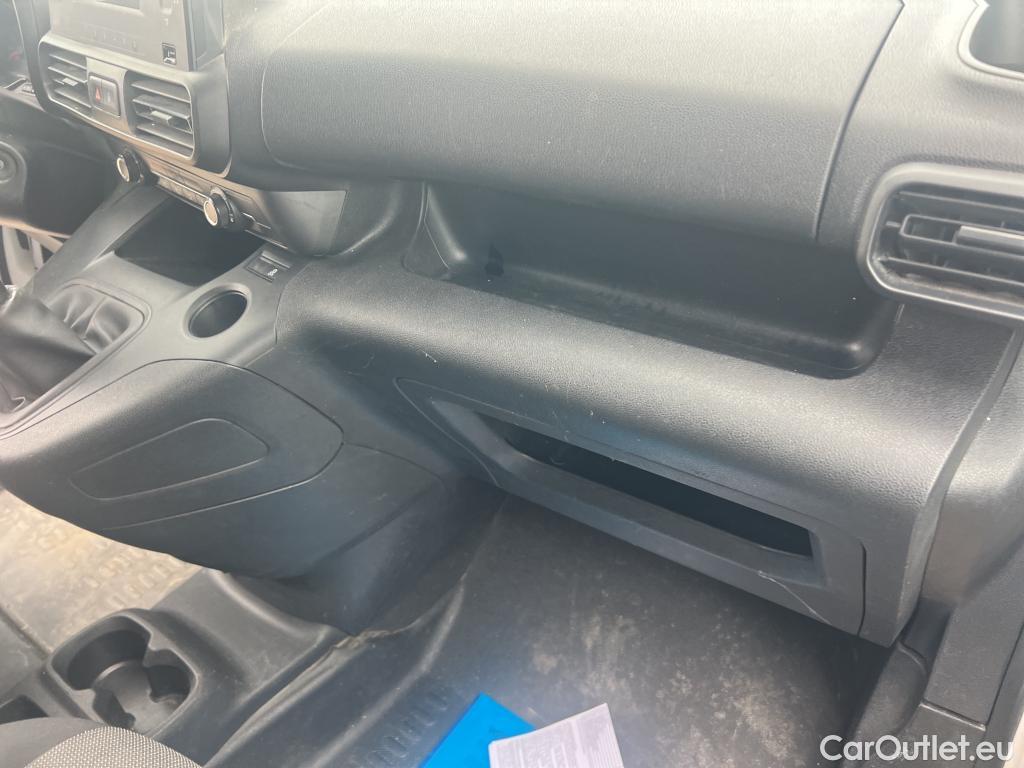  Citroen  Berlingo CITROEN  / 2018 / 3P / furgón derivado de turismo Talla M BlueHDi 100 CONTROL #25