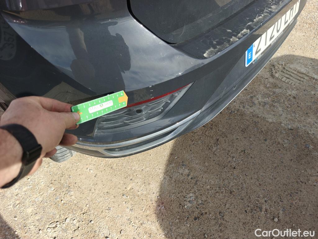  Volkswagen  T-ROC VOLKSWAGEN  / 2017 / 5P / todoterreno Advance 1.6 TDI 85kW (115CV) #18