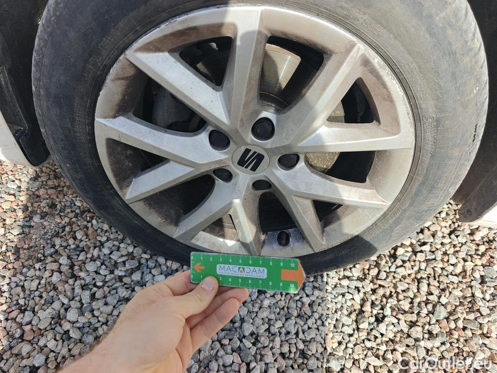  Land Rover  Discovery SEAT Nuevo León / 2020 / 5P / berlina con portón 2.0 TDI 85kW S&S Style Go(SP) #57