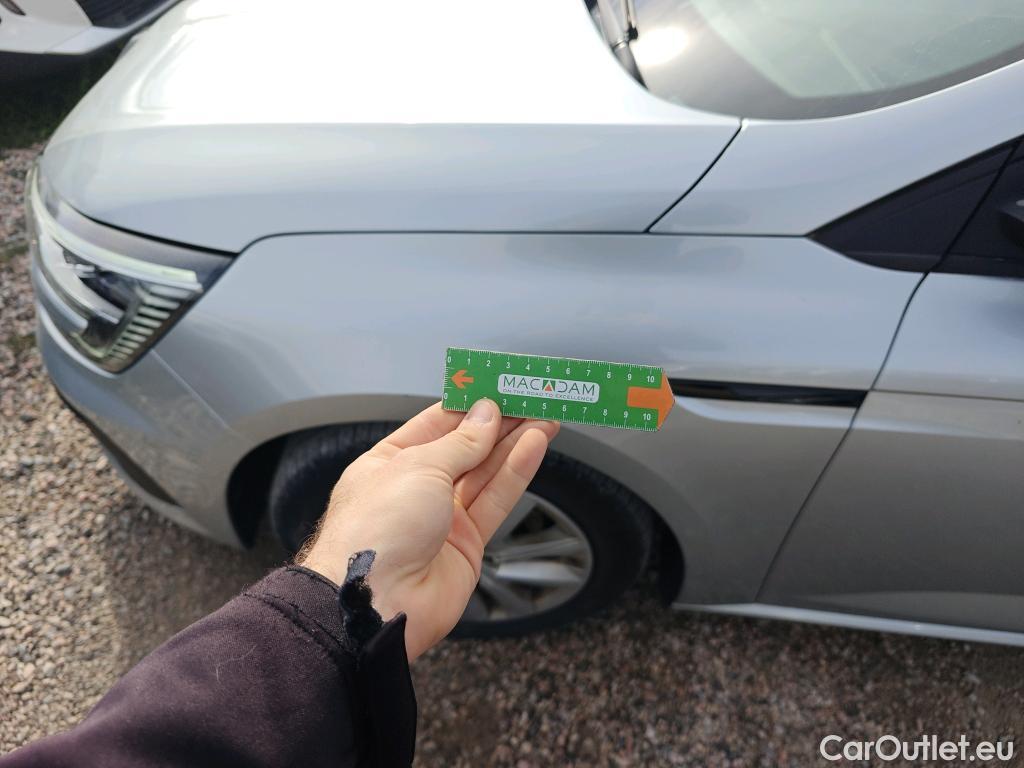  Renault  Megane RENAULT Mégane / 2020 / 5P / berlina con portón Equilibre Blue dCi 85 kW (115CV)-SS #35