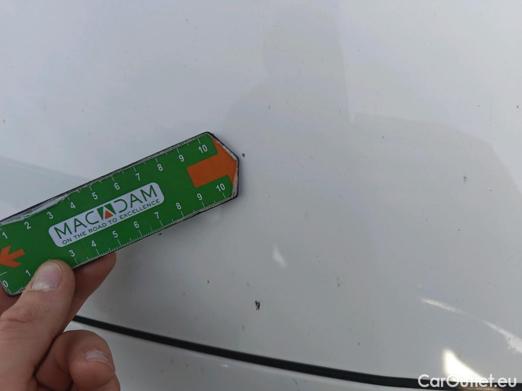  Toyota  Yaris TOYOTA  / 2020 / 5P / berlina con portón 1.5 120H Active Tech #62