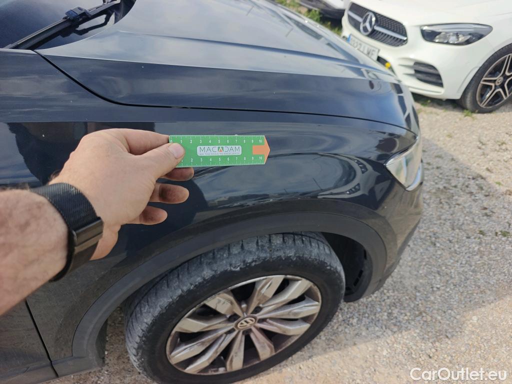  Volkswagen  T-ROC VOLKSWAGEN  / 2017 / 5P / todoterreno Advance 1.6 TDI 85kW (115CV) #29