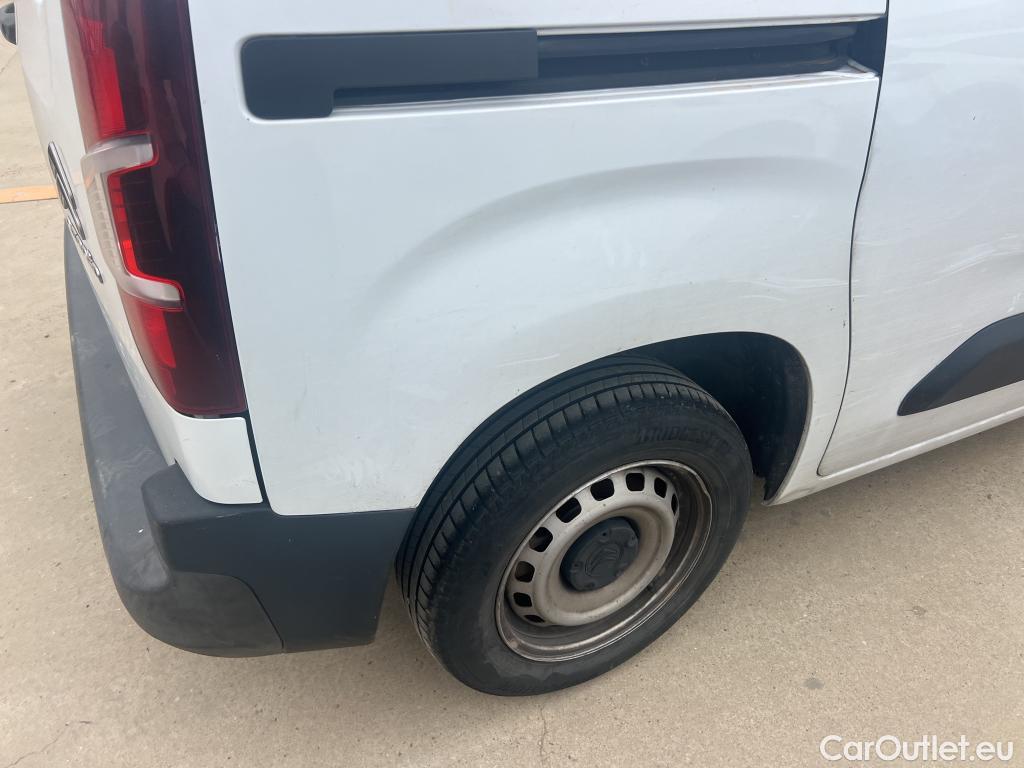  Citroen  Berlingo CITROEN  / 2018 / 3P / furgón derivado de turismo Talla M BlueHDi 100 CONTROL #3