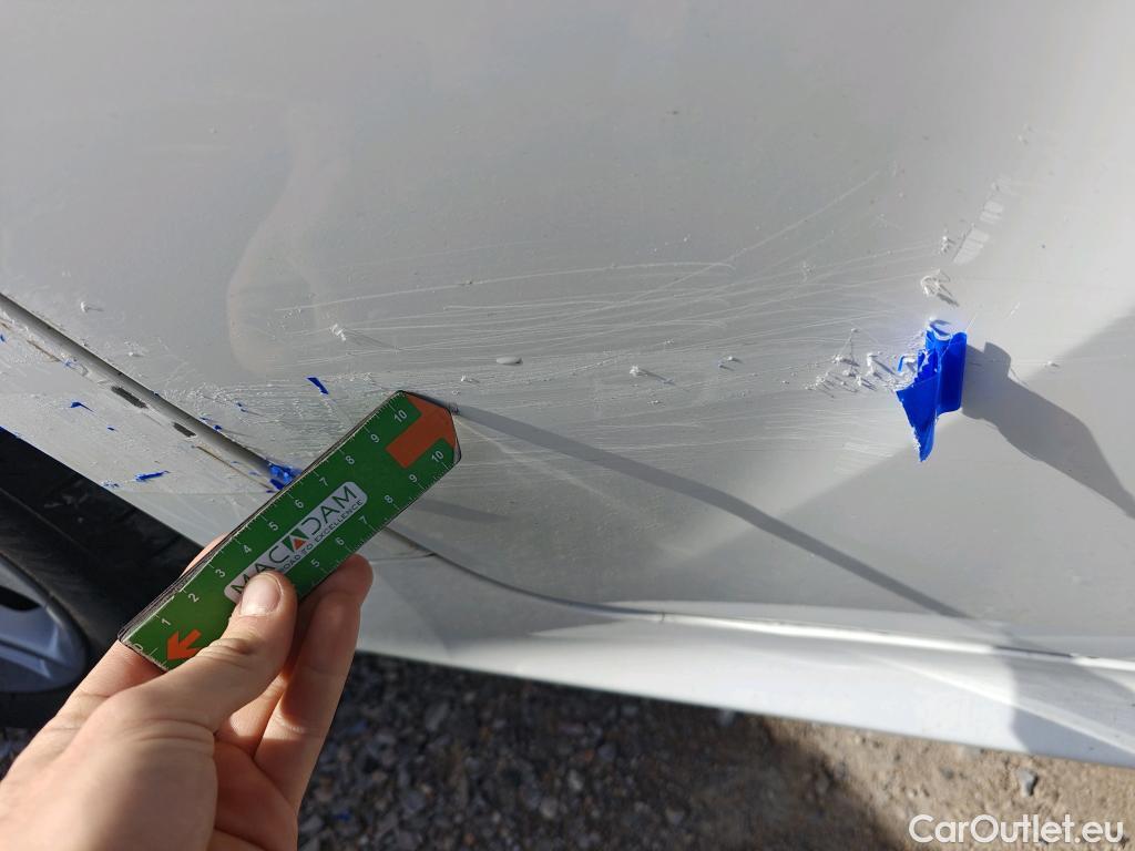  Toyota  Yaris TOYOTA  / 2020 / 5P / berlina con portón 1.5 120H Active Tech #7