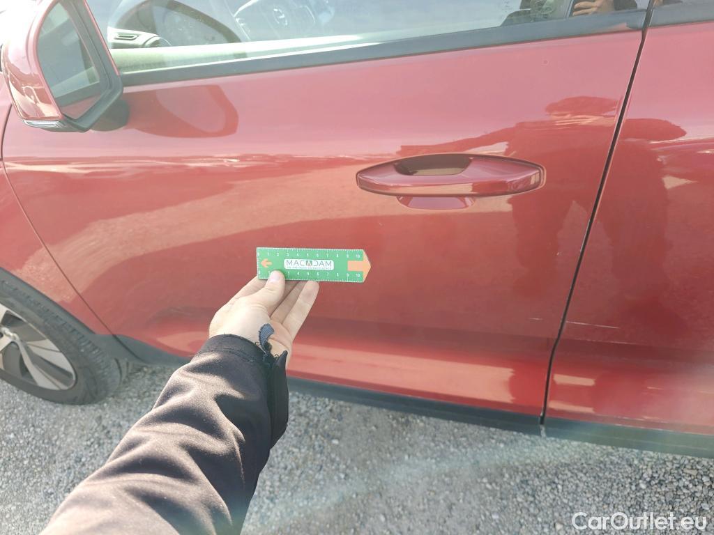  Volvo  XC 40 VOLVO XC40 / 2017 / 5P / todoterreno 1.5 T3 Business Plus Auto #9