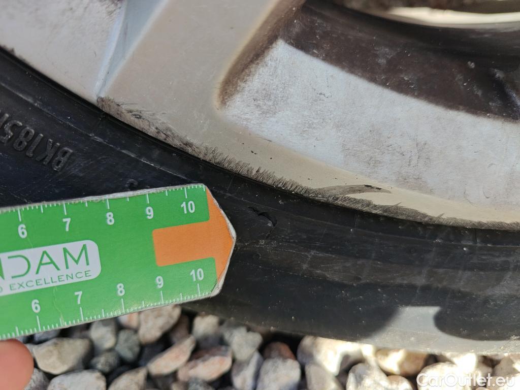  Land Rover  Discovery SEAT Nuevo León / 2020 / 5P / berlina con portón 2.0 TDI 85kW S&S Style Go(SP) #66