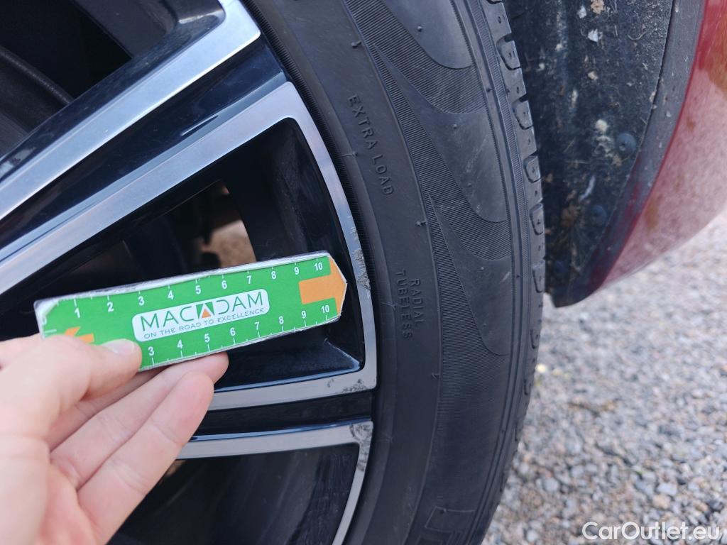  Volvo  XC60 VOLVO  / 2017 / 5P / todoterreno 2.0 T4 Inscription Auto #8