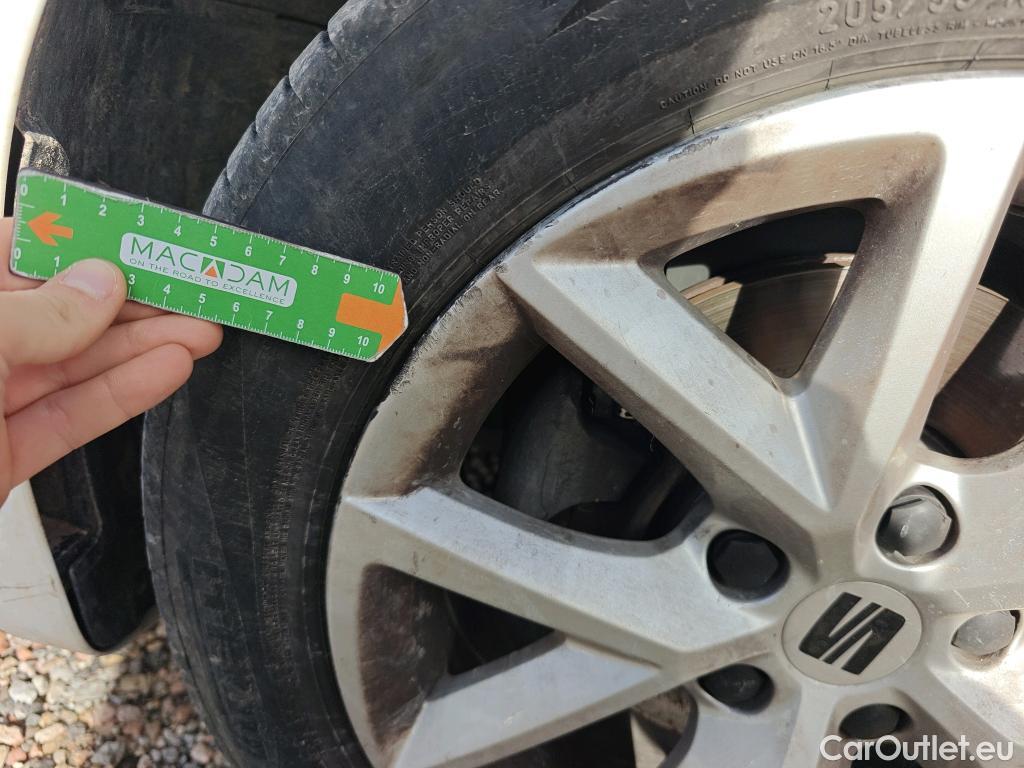  Land Rover  Discovery SEAT Nuevo León / 2020 / 5P / berlina con portón 2.0 TDI 85kW S&S Style Go(SP) #58