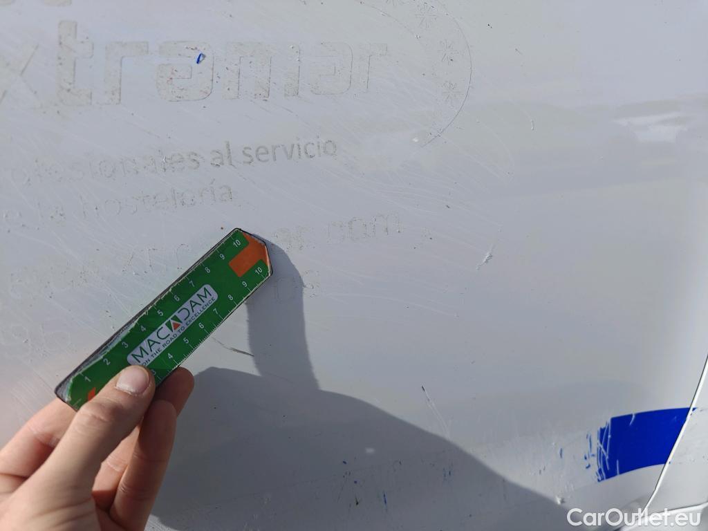  Toyota  Yaris TOYOTA  / 2020 / 5P / berlina con portón 1.5 120H Active Tech #16