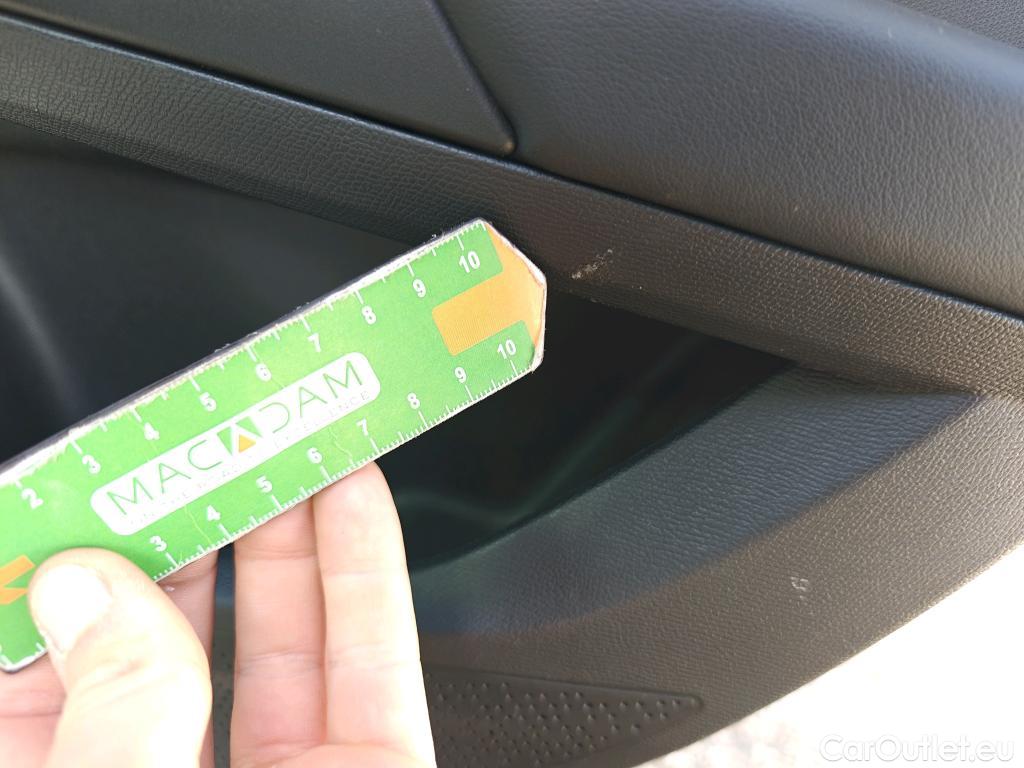  Land Rover  Discovery SEAT Nuevo León / 2020 / 5P / berlina con portón 2.0 TDI 85kW S&S Style Go(SP) #64