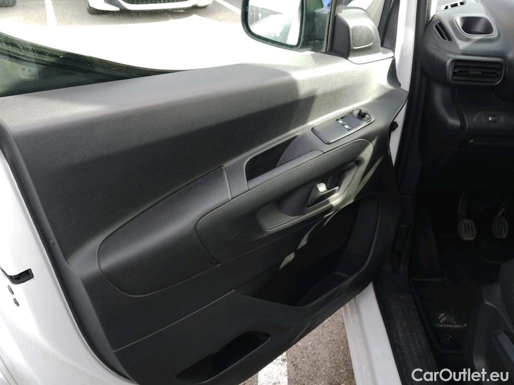  Citroen  Berlingo CITROEN  / 2018 / 4P / combi Talla M BlueHDi 100 S&S LIVE PACK BUSINE #39