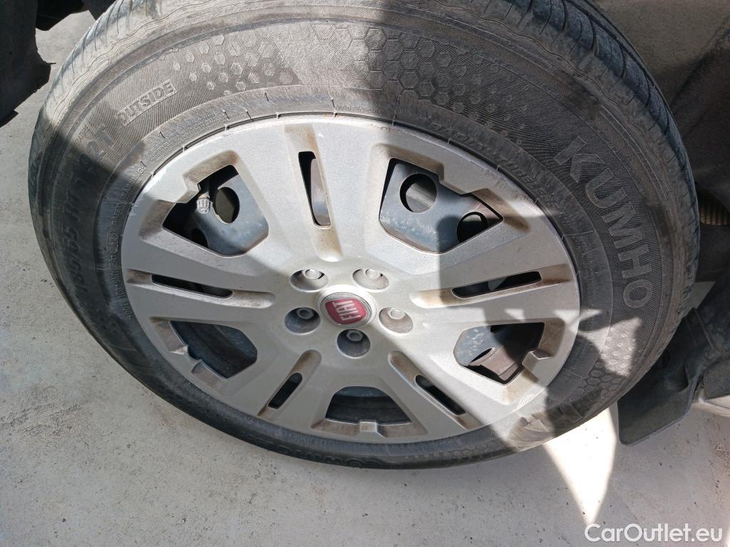  Fiat  Doblo FIAT Doblò Cargo/2015/4P/furgón derivado de turismo Cargo SX 1.6 Mjet 66kW (90CV) (AC) #29