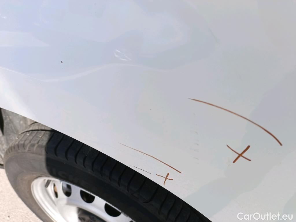  Citroen  Berlingo CITROEN  / 2015 / 4P / combi Talla M BlueHDi 100 S&S LIVE (IND) #4