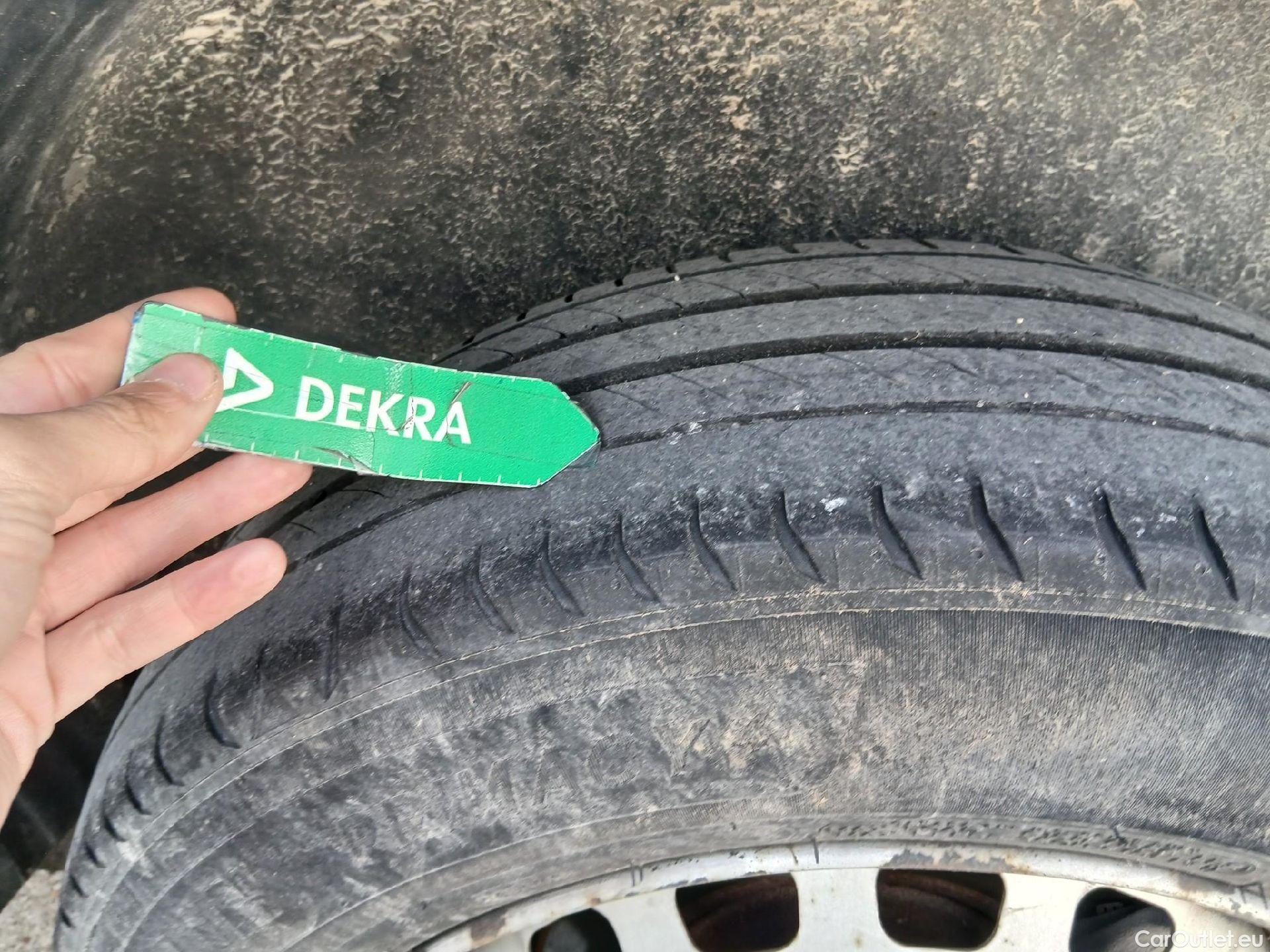  Citroen  Berlingo CITROEN  / 2018 / 3P / furgón derivado de turismo Talla M BlueHDi 73kW CONTROL #24