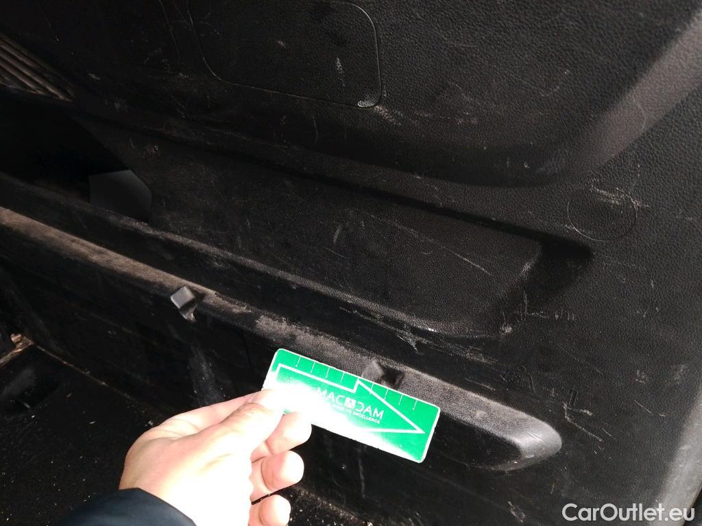  Citroen  Berlingo CITROEN  / 2018 / 4P / combi Talla M BlueHDi 100 S&S LIVE PACK BUSINE #35