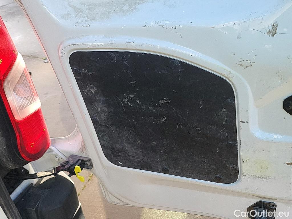  Citroen  Berlingo CITROEN  / 2018 / 4P / furgón derivado de turismo Talla XL BlueHDi 100 CONTROL #31