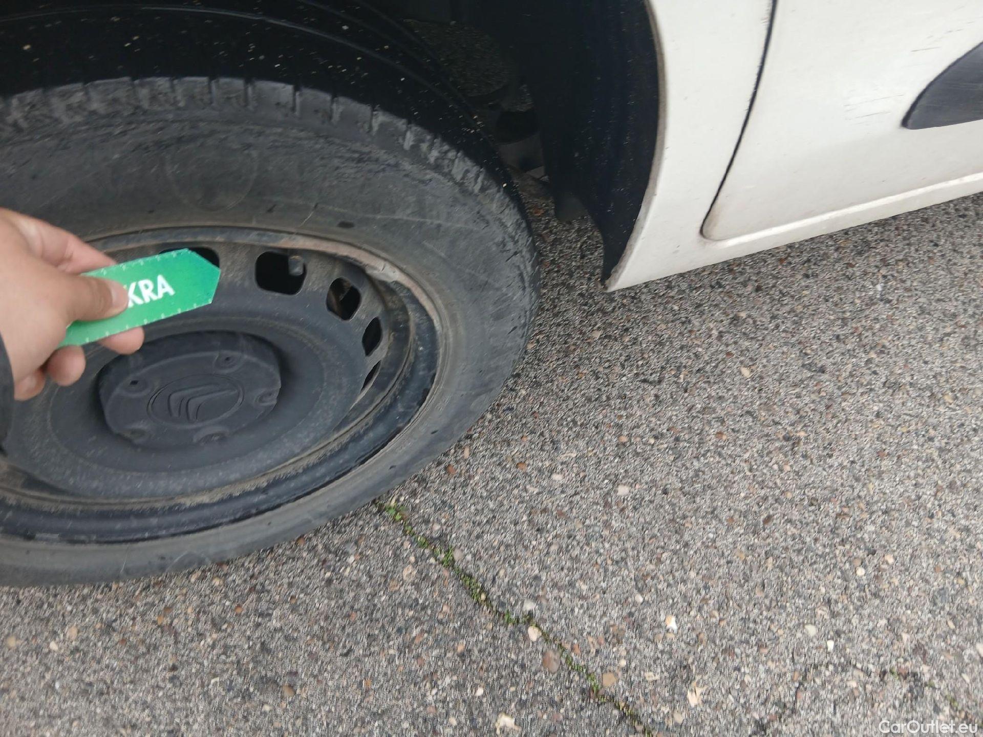  Citroen  Berlingo CITROEN  / 2018 / 3P / furgón derivado de turismo Talla M BlueHDi 73kW CONTROL #38