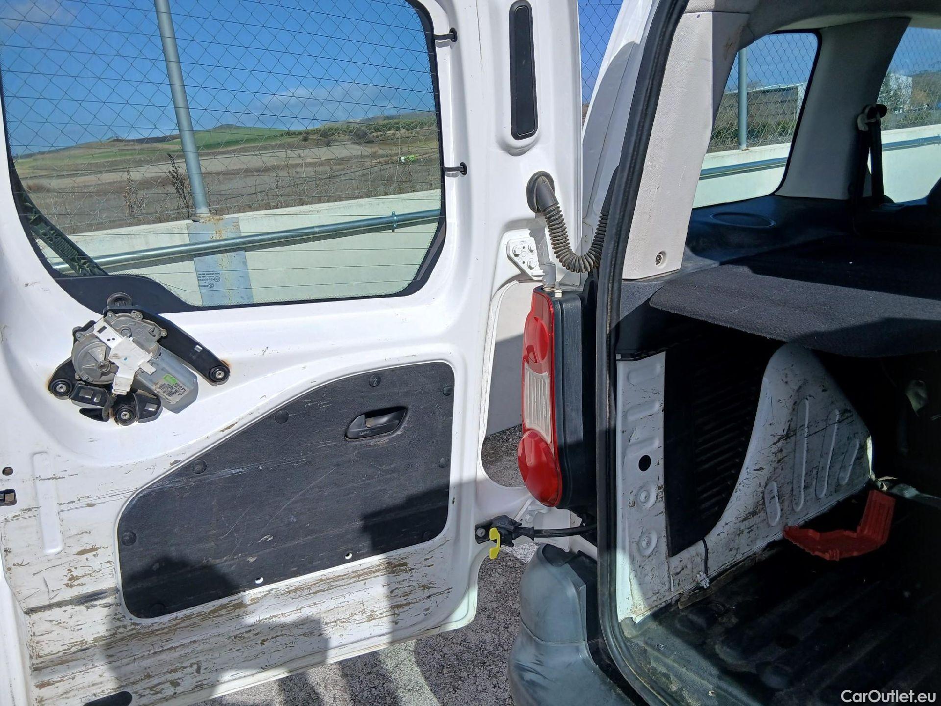  Citroen  Berlingo CITROEN  VU 4p 2G combi Multispace LIVE Edit.BlueHDi 74KW (100CV #6