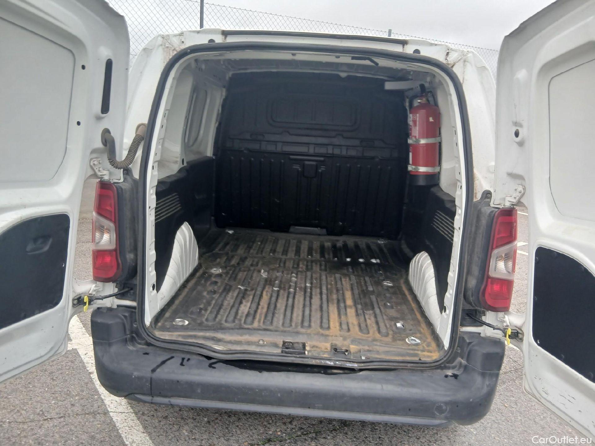  Citroen  Berlingo CITROEN  / 2018 / 3P / furgón derivado de turismo Talla M BlueHDi 73kW CONTROL #2