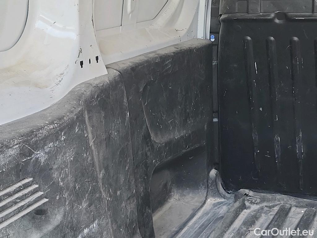  Citroen  Berlingo CITROEN  / 2018 / 4P / furgón derivado de turismo Talla XL BlueHDi 100 CONTROL #24